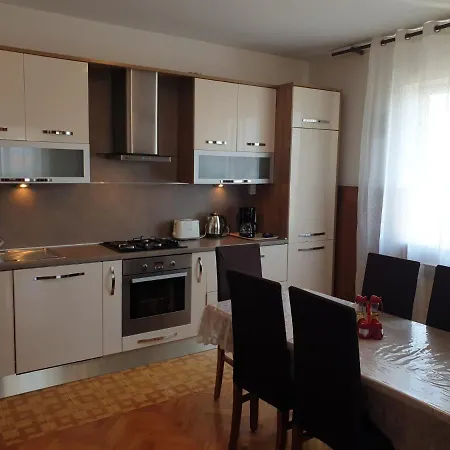 Appartement Ivana *